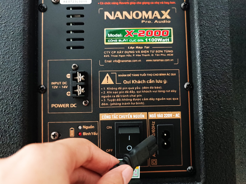 Cách nhận biết Loa kéo Nanomax đầy pin và hết pin sớm nhất