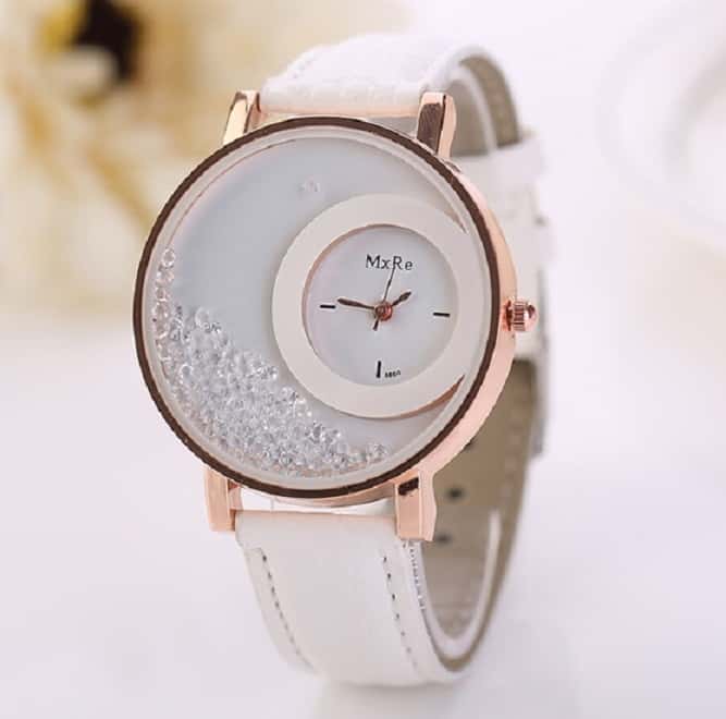 Đồng hồ pha lê DW