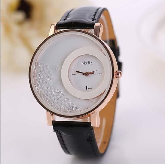 Đồng hồ pha lê DW