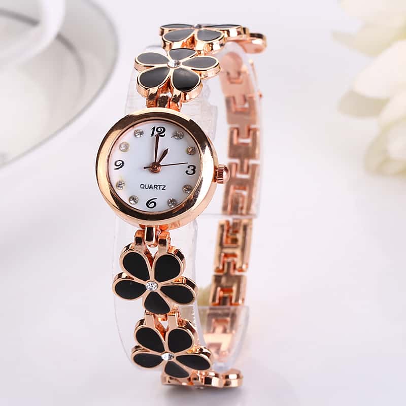 Đồng hồ kèm lắc cổ tay