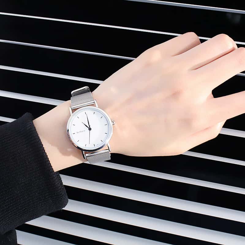 Đồng hồ dây đeo kim loại (Nam và Nữ)