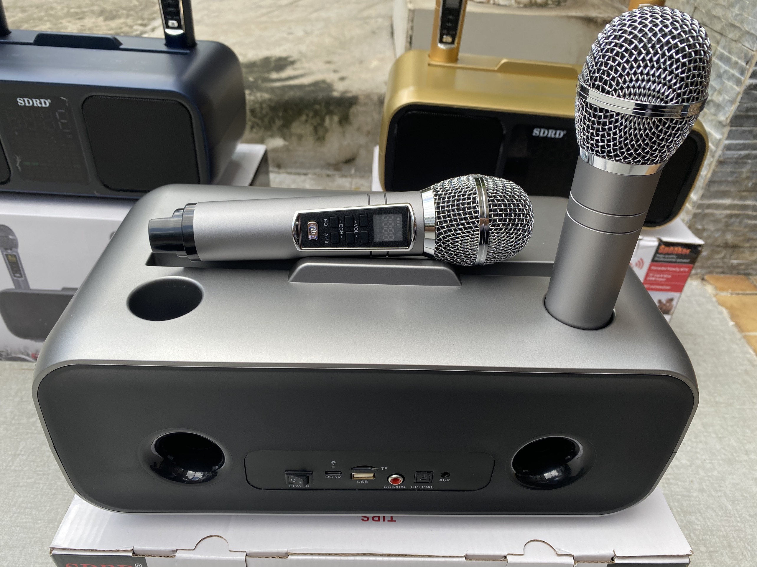 Loa karaoke SD-318 phiên bản cao cấp